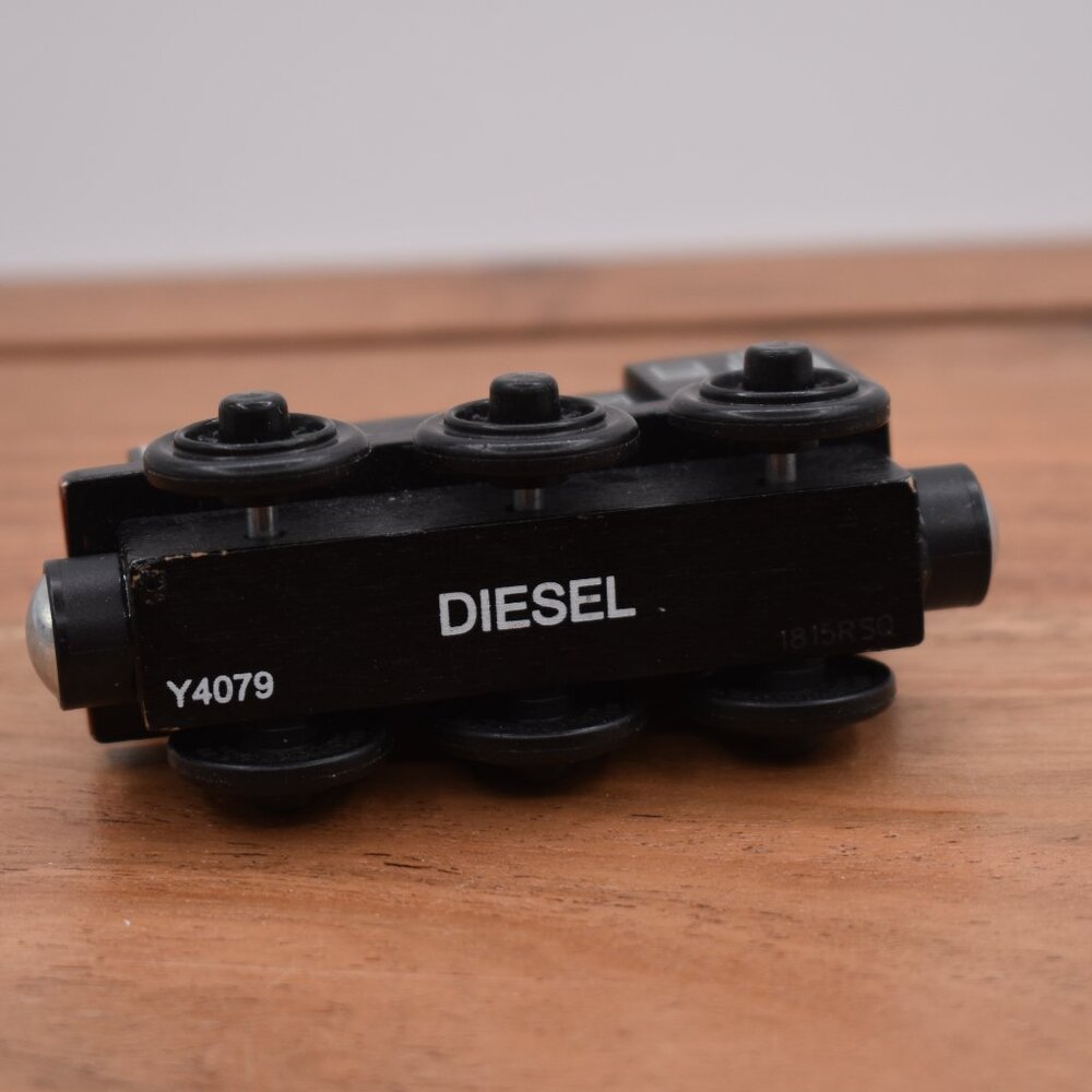 Diesel Y4079 Thomas and Friends Wooden Railway Series Trains Engines 2012 - Picture 6 of 6